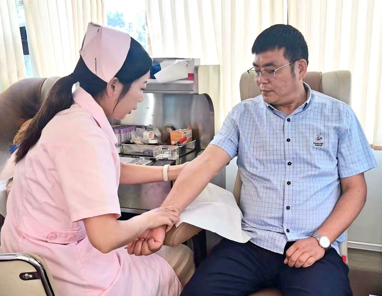 無償獻(xiàn)血，讓愛傳遞