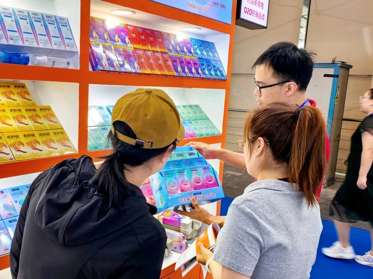 連鎖藥店避孕套選品突圍：告別“大牌不賺錢、雜牌賣不動”困局.jpg